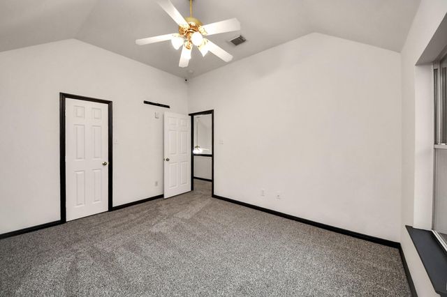 5810 Windy Knoll Lane, Rosharon, TX 77583