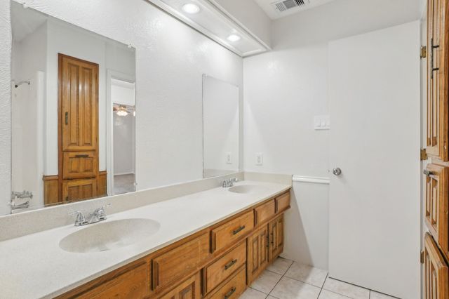 617 Taylor Court, Duncanville, TX 75137