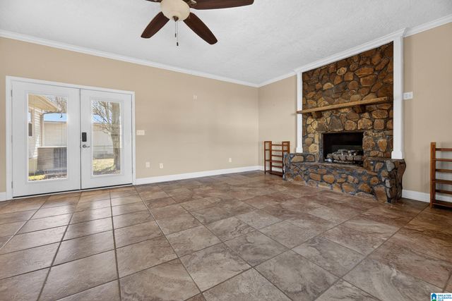 911 WOOD AVENUE SE, Attalla, AL 35954