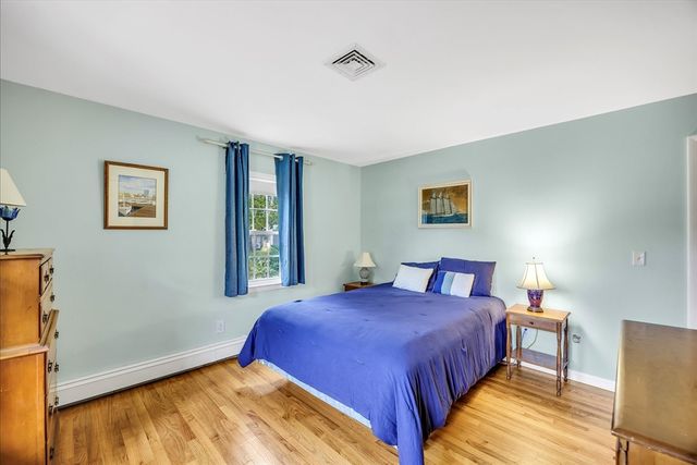 148 Belmont Rd, Harwich, MA 02671