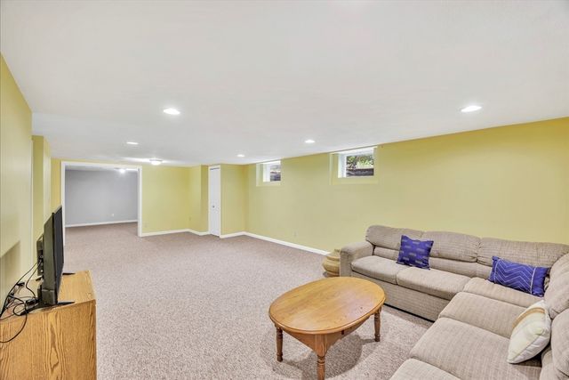 148 Belmont Rd, Harwich, MA 02671