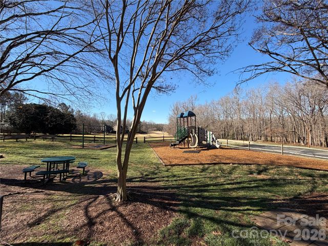 4104 N Course Drive, Charlotte, NC 28277