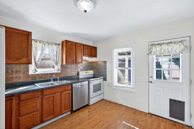 1818 E Bismark Ave, Spokane, WA 99208