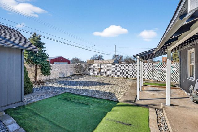 1818 E Bismark Ave, Spokane, WA 99208