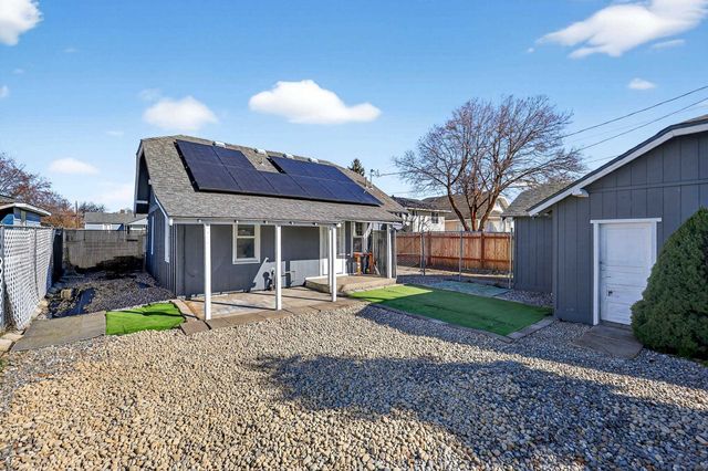 1818 E Bismark Ave, Spokane, WA 99208