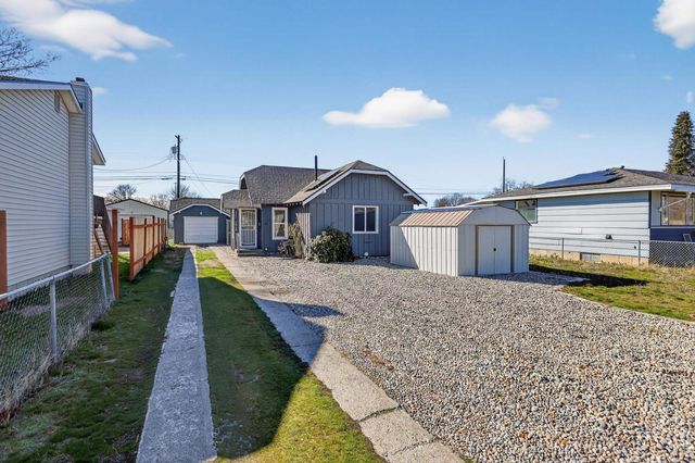 1818 E Bismark Ave, Spokane, WA 99208