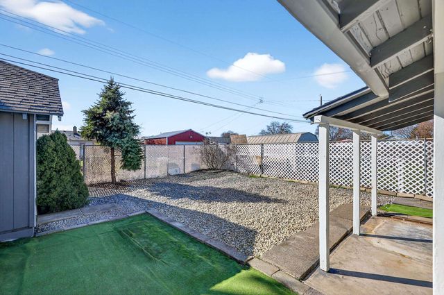 1818 E Bismark Ave, Spokane, WA 99208