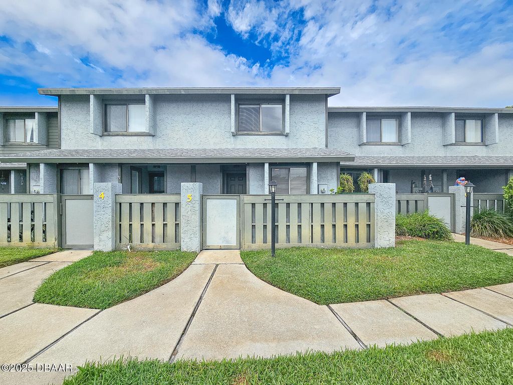 210 Lemon Tree Ln Unit 5, Ormond Beach, FL 32174