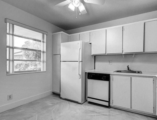 159 Lake Meryl Drive, West Palm Beach, FL 33411