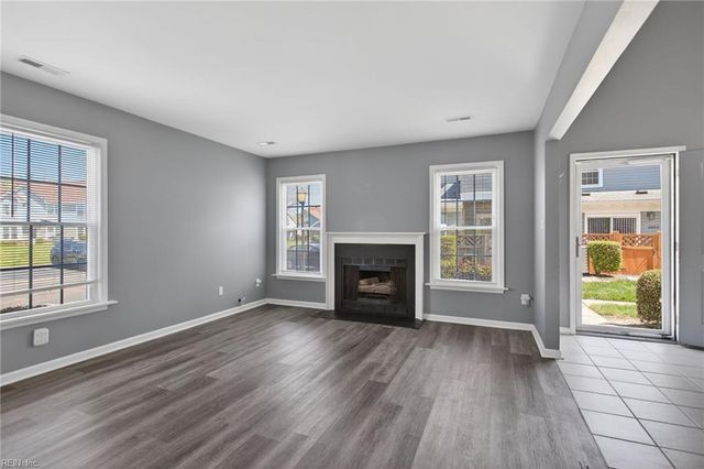 5316 Lake Victoria ARCH, Virginia Beach, VA 23464