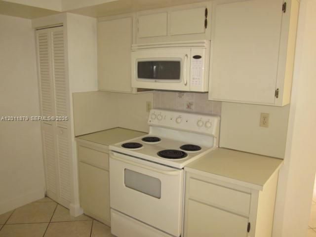 8853 SW 112 PL, Miami, FL 33176