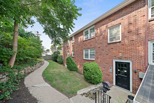 777 Washington St F, Canton, MA 02021