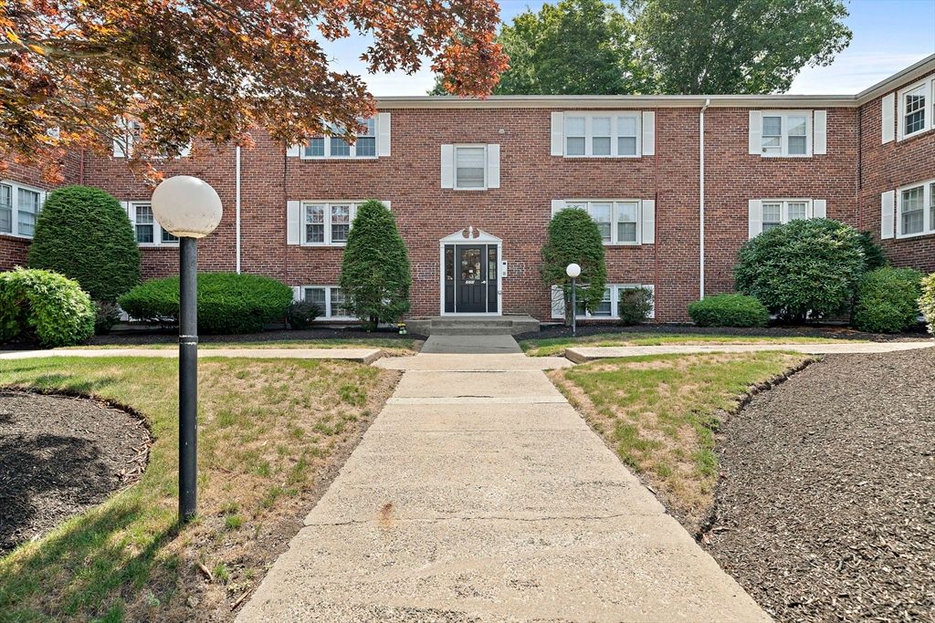 777 Washington St F, Canton, MA 02021