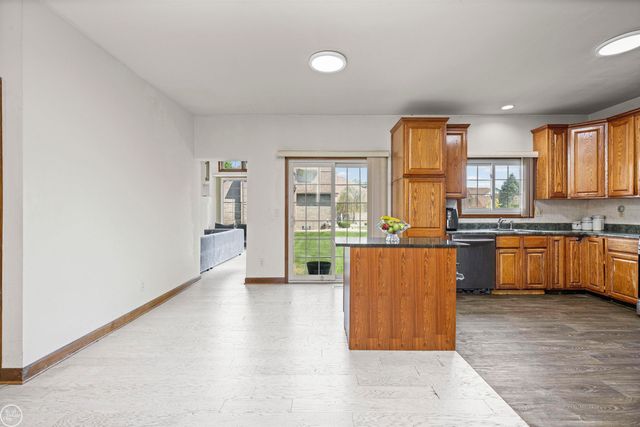 48430 Montelepre Drive, Shelby Twp, MI 48315