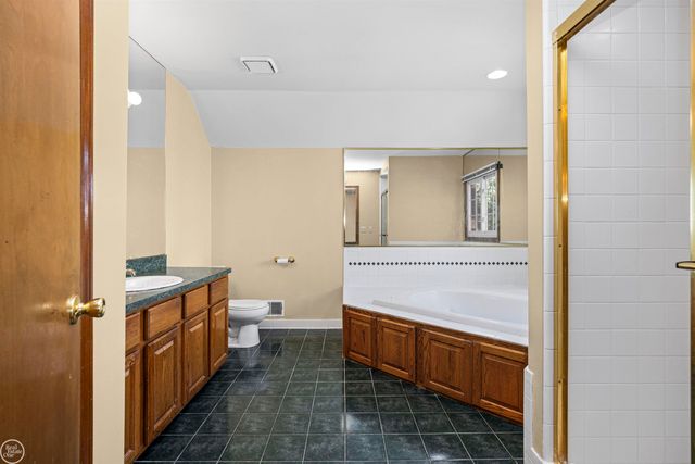 48430 Montelepre Drive, Shelby Twp, MI 48315