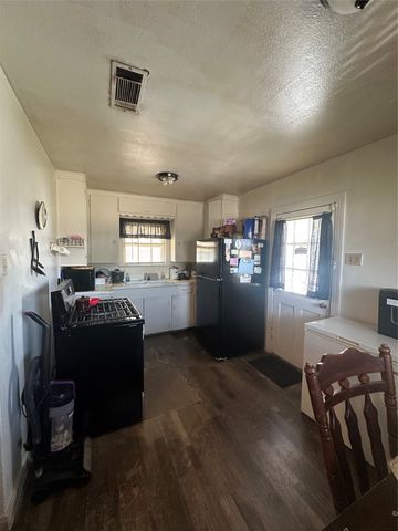 6922 Forney Road, Dallas, TX 75227