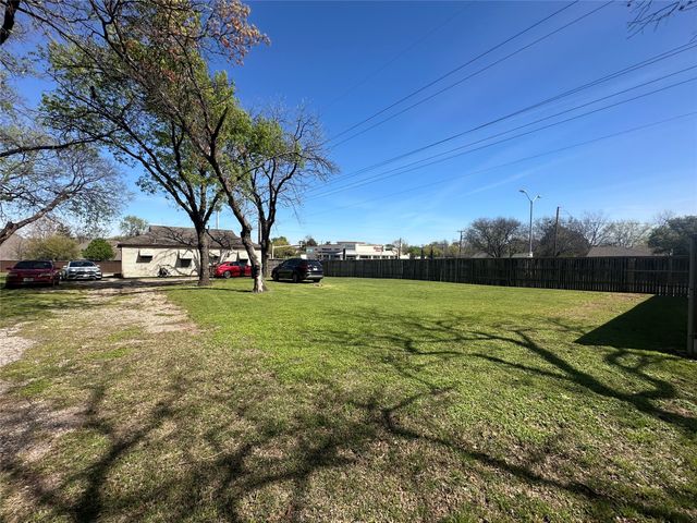 6922 Forney Road, Dallas, TX 75227