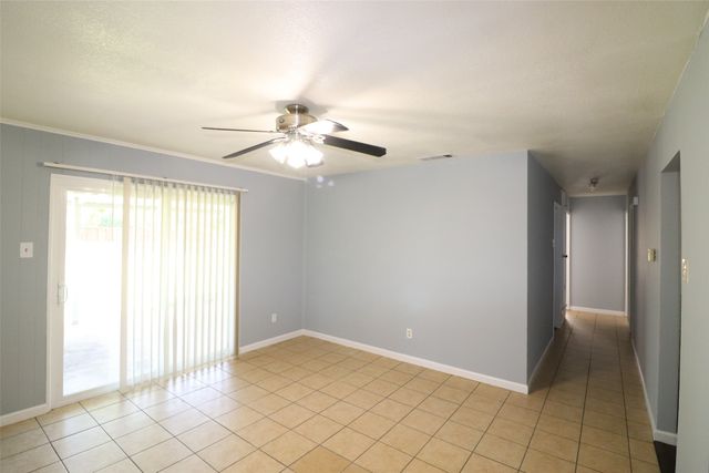 517 Bay Shore Drive, Garland, TX 75040