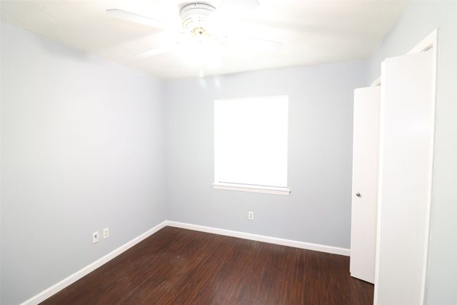 517 Bay Shore Drive, Garland, TX 75040