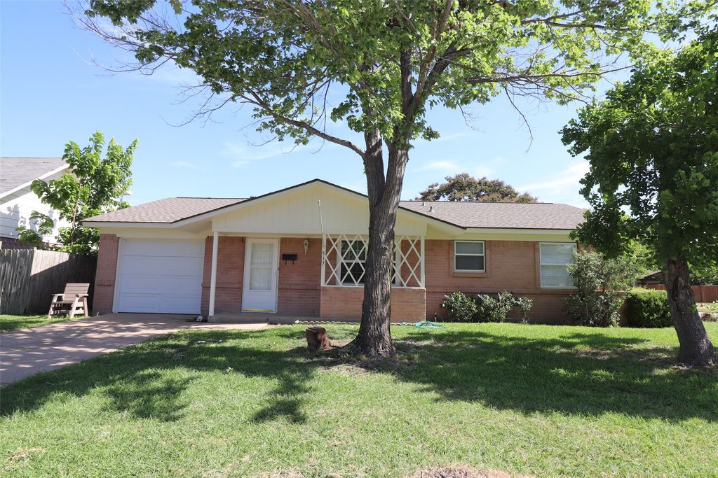 517 Bay Shore Drive, Garland, TX 75040