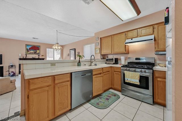 2721 Brienza Way, Las Vegas, NV 89117