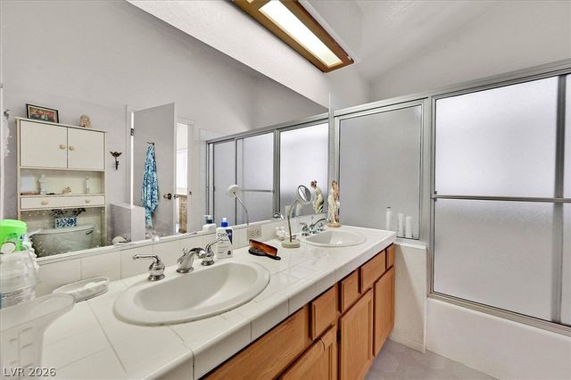 2721 Brienza Way, Las Vegas, NV 89117