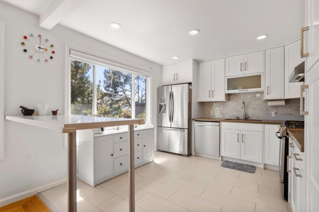 54 Sunview Drive, San Francisco, CA 94131