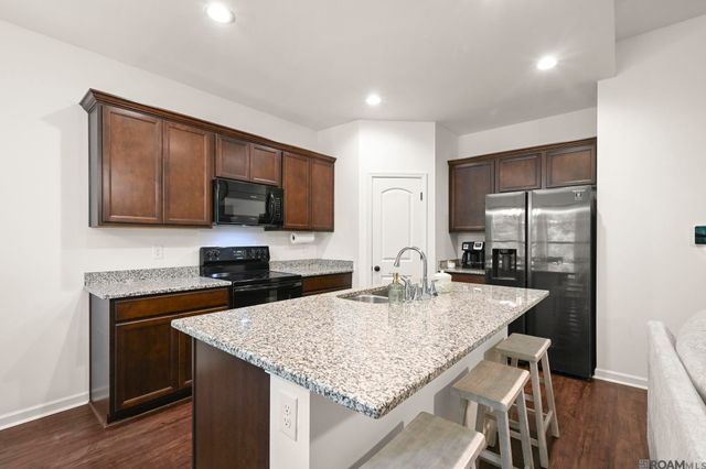 13726 Acacia Ct, Denham Springs, LA 70726