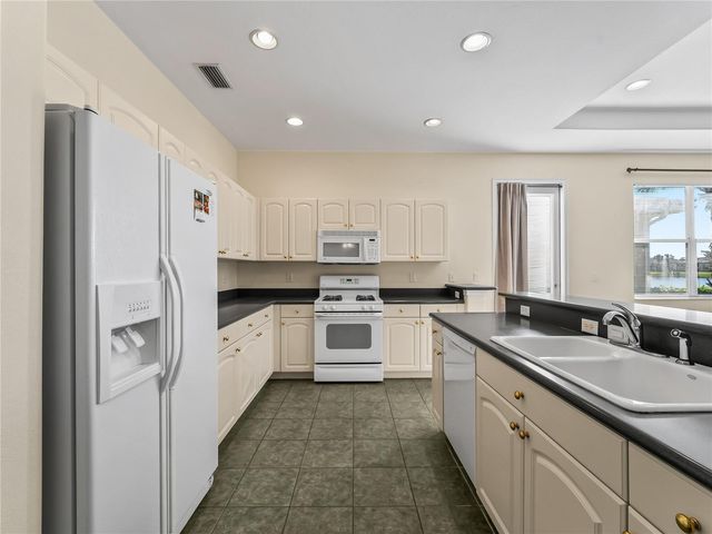 102 MESTRE COURT, North Venice, FL 34275