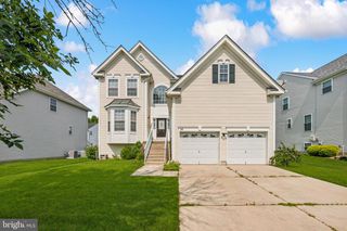 40 STONEHAM DR, Delran, NJ 08075