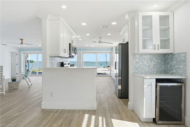 266 Curlew ST, Fort Myers Beach, FL 33931