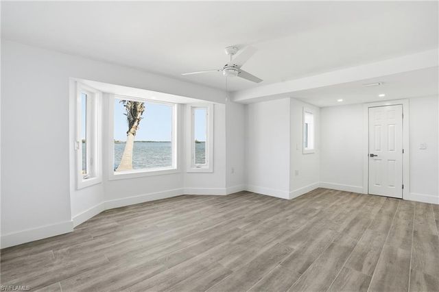 266 Curlew ST, Fort Myers Beach, FL 33931