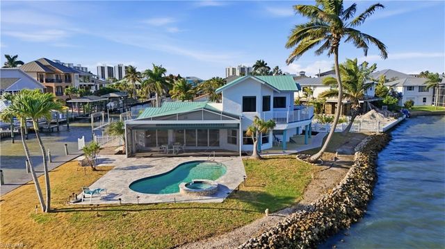 266 Curlew ST, Fort Myers Beach, FL 33931