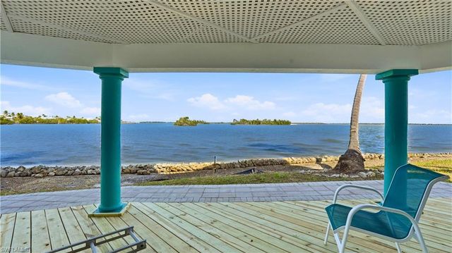 266 Curlew ST, Fort Myers Beach, FL 33931