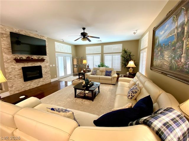 5909 Glenmere Avenue, Las Vegas, NV 89131