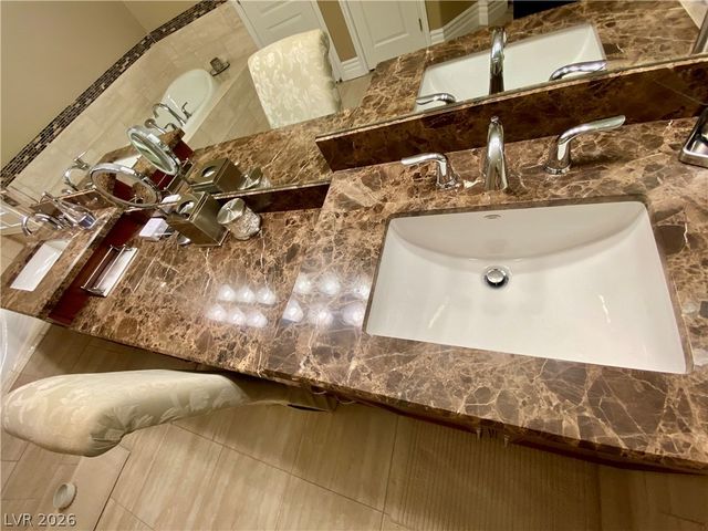 5909 Glenmere Avenue, Las Vegas, NV 89131