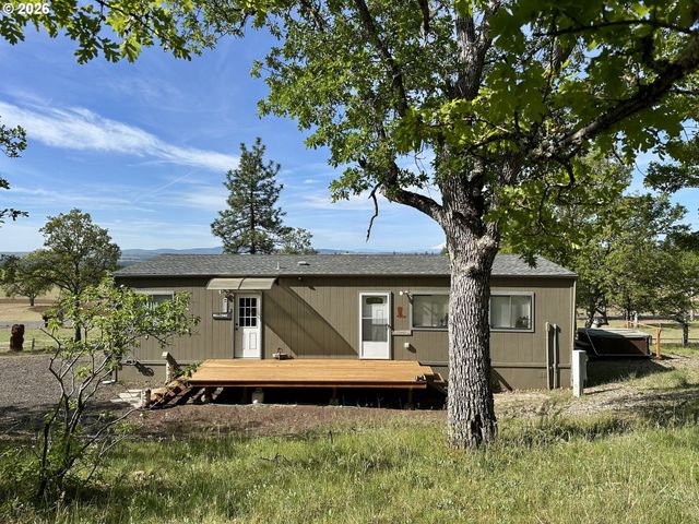 2069 GLENWOOD Hwy, Goldendale, WA 98620