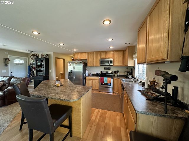 2069 GLENWOOD Hwy, Goldendale, WA 98620