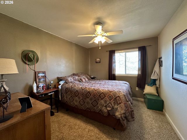 2069 GLENWOOD Hwy, Goldendale, WA 98620