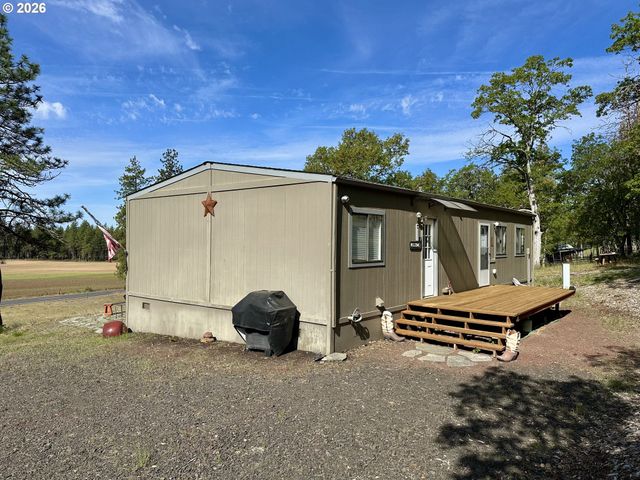 2069 GLENWOOD Hwy, Goldendale, WA 98620