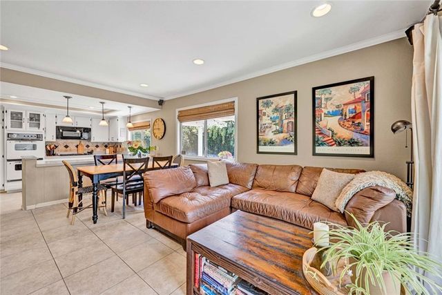 15 Whistling Swan, Irvine, CA 92604