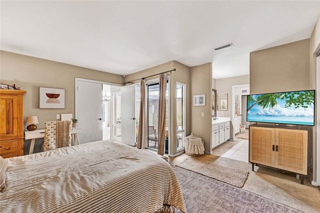 15 Whistling Swan, Irvine, CA 92604
