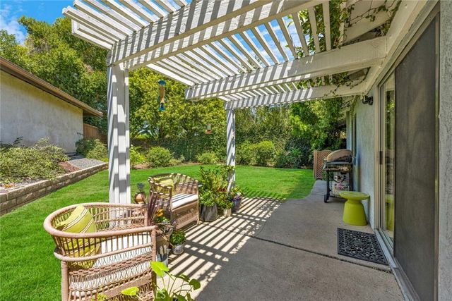 15 Whistling Swan, Irvine, CA 92604