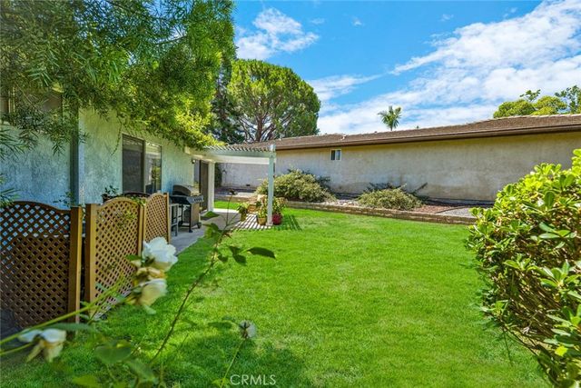 15 Whistling Swan, Irvine, CA 92604