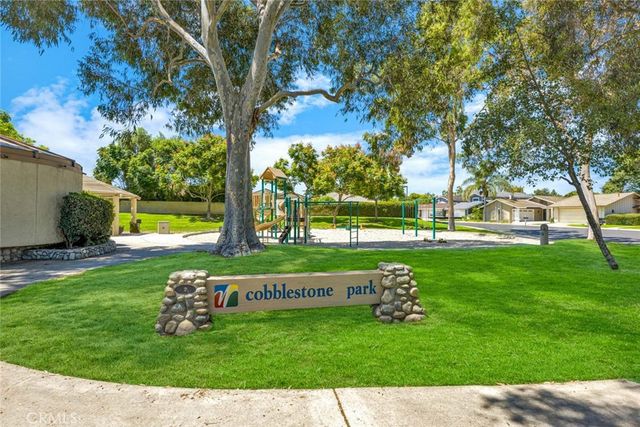 15 Whistling Swan, Irvine, CA 92604