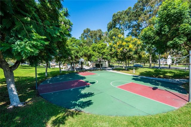 15 Whistling Swan, Irvine, CA 92604