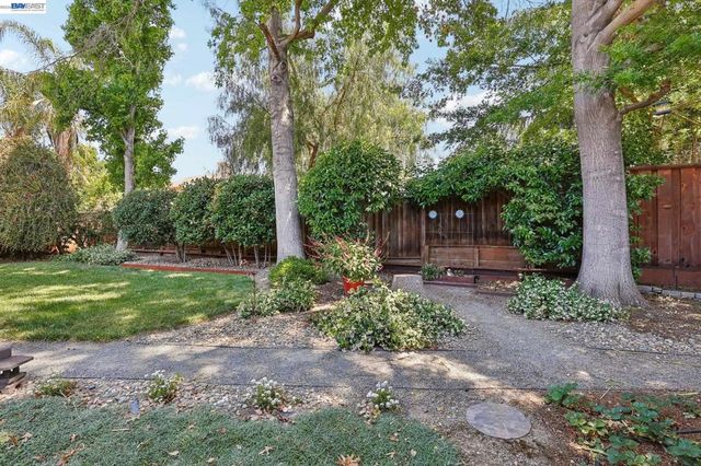 5538 Charlotte Way, Livermore, CA 94550