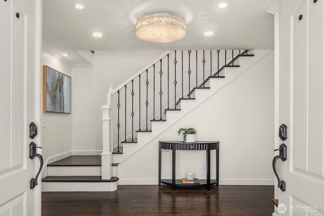 2650 79th Avenue NE, Medina, WA 98039