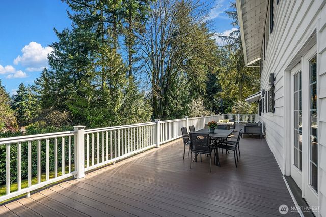 2650 79th Avenue NE, Medina, WA 98039