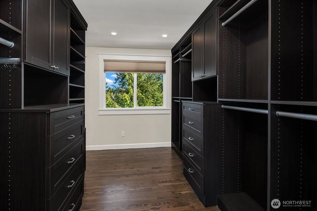 2650 79th Avenue NE, Medina, WA 98039